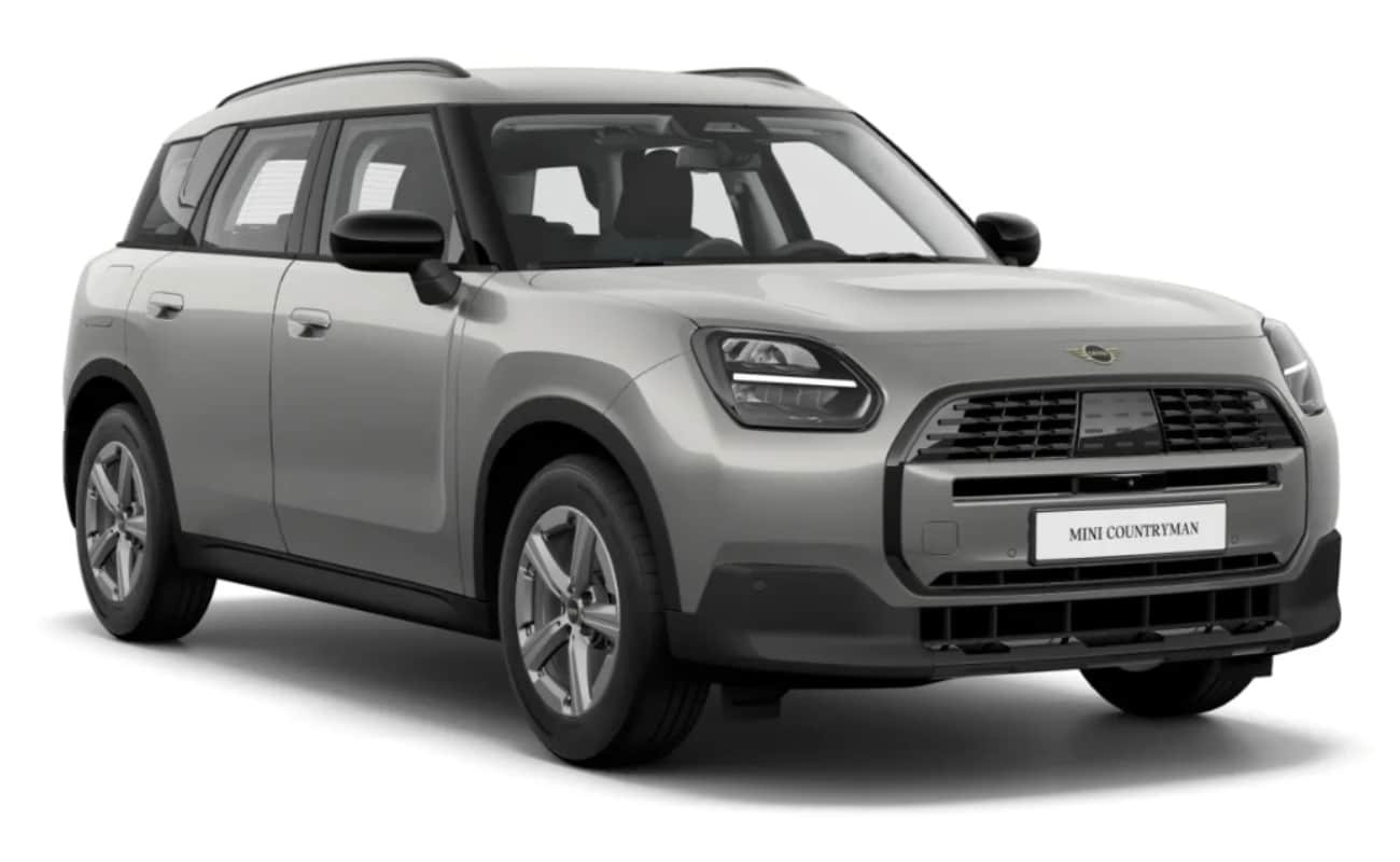 Studioaufnahme eines MINI Countryman in der Farbe Grau vor einem weißen Hintergrund